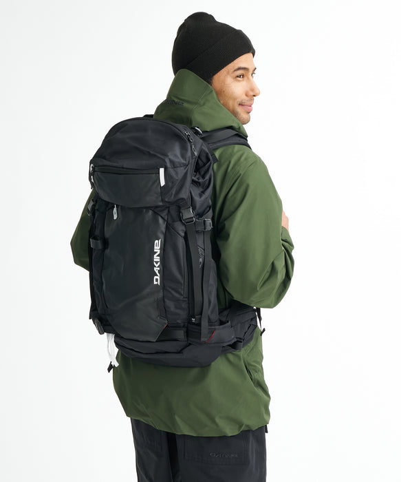 DAKINE POACHER BACKPACK 40L バックパック/リュック 【25-26SNOWモデル】