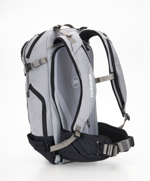 dakine poacher 32ℓ OUTLET】DAKINE メンズ POACHER 32L バックパック/リュック BLK 【2024