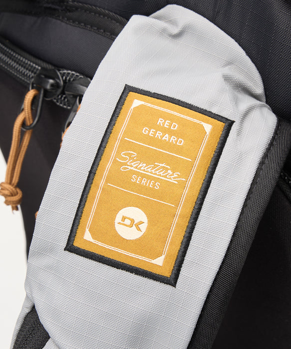 DAKINE TEAM POACHER BACKPACK 22L RED GERARD バックパック/リュック