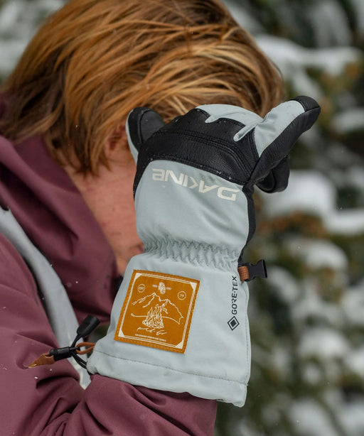 OUTLET】DAKINE TEAM EXCURSION GORE-TEX GLOVES RED スノーグローブ
