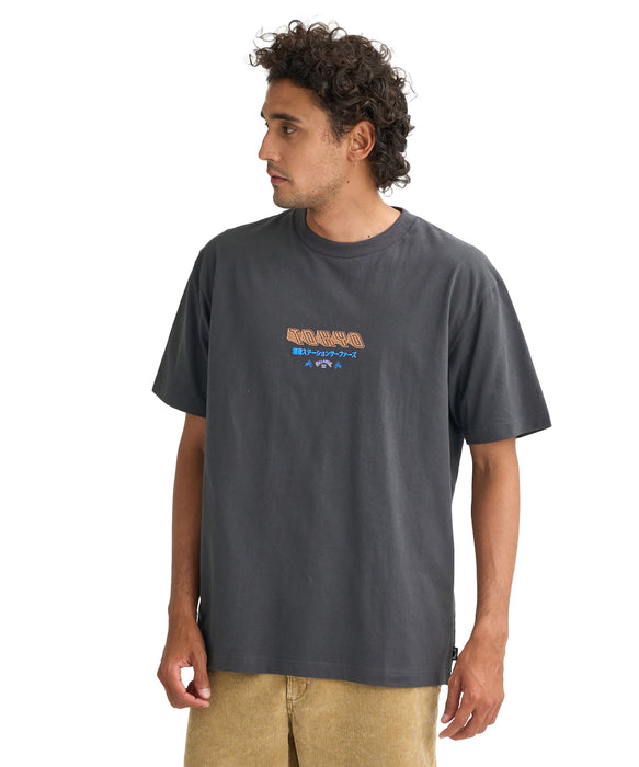 BILLABONG メンズ DESTINATION TOKYO Tシャツ 【2026年春夏モデル】 WAA / L