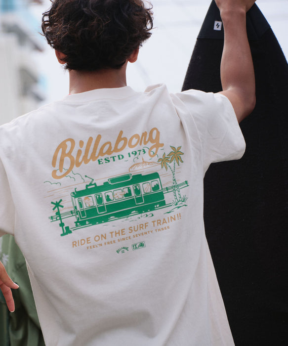 BILLABONG メンズ SURF TRAIN Tシャツ【OVER FIT】【江ノ電×BILLABONG】【2026年秋冬モデル】
