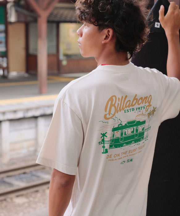 BILLABONG メンズ SURF TRAIN Tシャツ【OVER FIT】【江ノ電×BILLABONG】【2026年秋冬モデル】