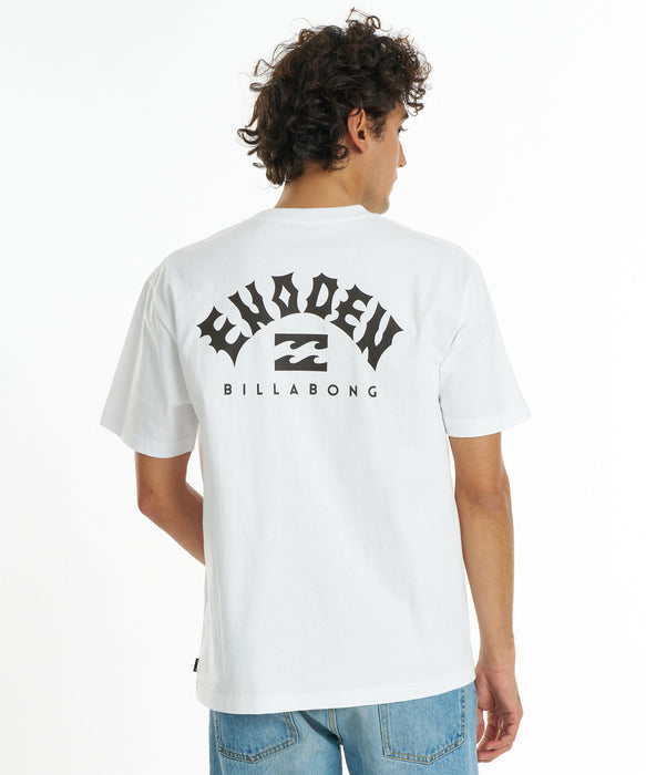 BILLABONG メンズ ENODEN ARCH Tシャツ 【2026年秋冬モデル】 WHT / XL