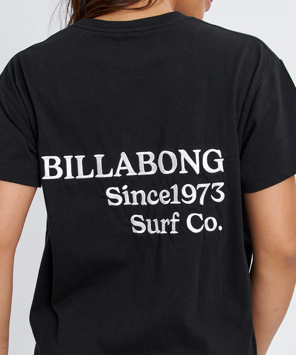 BILLABONG ウィメンズ EMB LOGO BOY FIT TEE Tシャツ 【2026年春夏モデル】 BLK / L