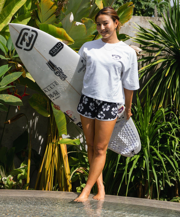 BILLABONG ウィメンズ SQUARE LOGO 【WIDE LOOSE CROPPED】 Tシャツ 【2026年春夏モデル】