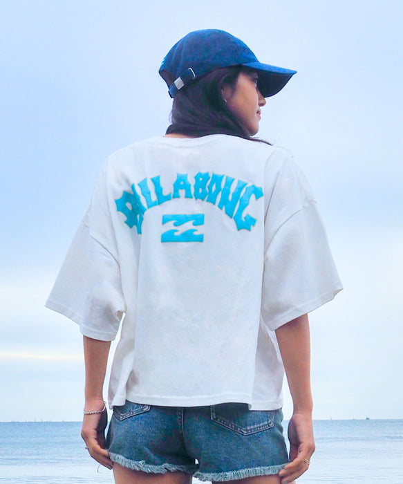 BILLABONG ウィメンズ PUFF ARCH 【WIDE LOOSE CROPPED】 Tシャツ 【2026年春夏モデル】