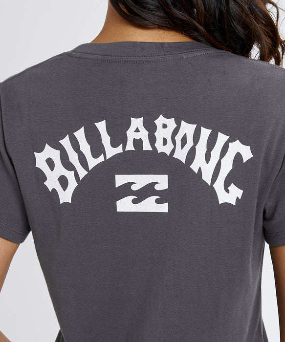 BILLABONG ウィメンズ ARCH LOGO BABY FIT T Tシャツ 【2026年春夏モデル】 OFB / L