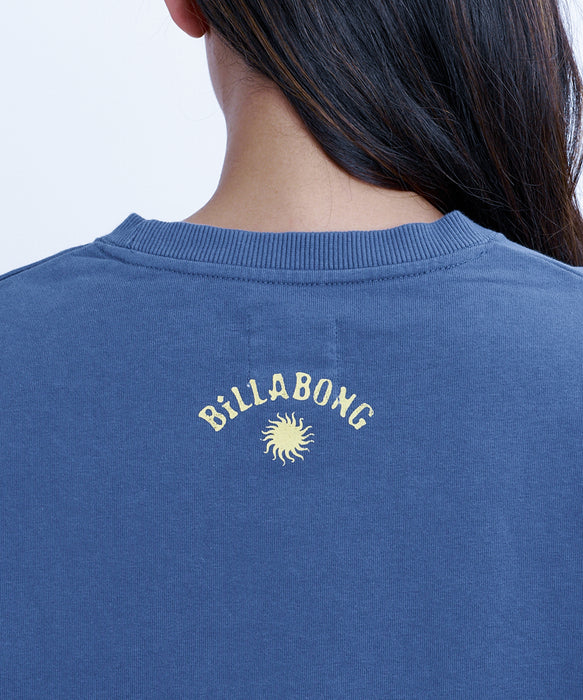 BILLABONG ウィメンズ SURF CAMP HERITAGE CREW トレーナー 【2026年秋冬モデル】 TRV / L