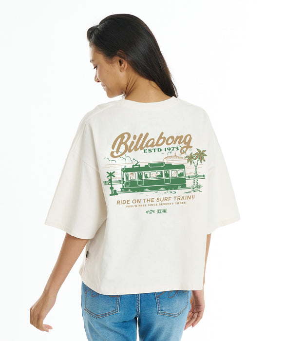BILLABONG ウィメンズ SURF TRAIN Tシャツ 【2026年秋冬モデル】 CRM / M