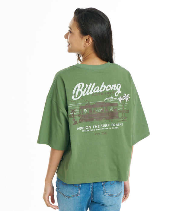 BILLABONG ウィメンズ SURF TRAIN Tシャツ 【2026年秋冬モデル】 VIG / M