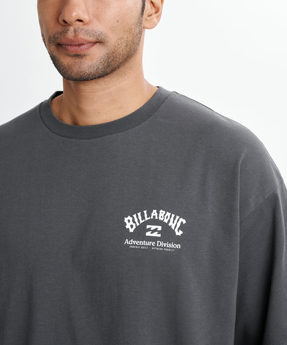 BILLABONG メンズ ADIV ARCH Tシャツ 【2026年夏モデル】 GMT / XL