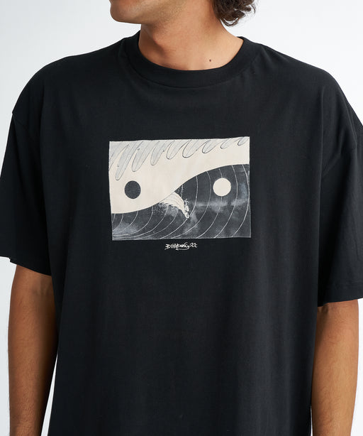 BILLABONG メンズ A.I. NANDA CHOPES OG SS Tシャツ 【2026年夏モデル】 BLK / XL
