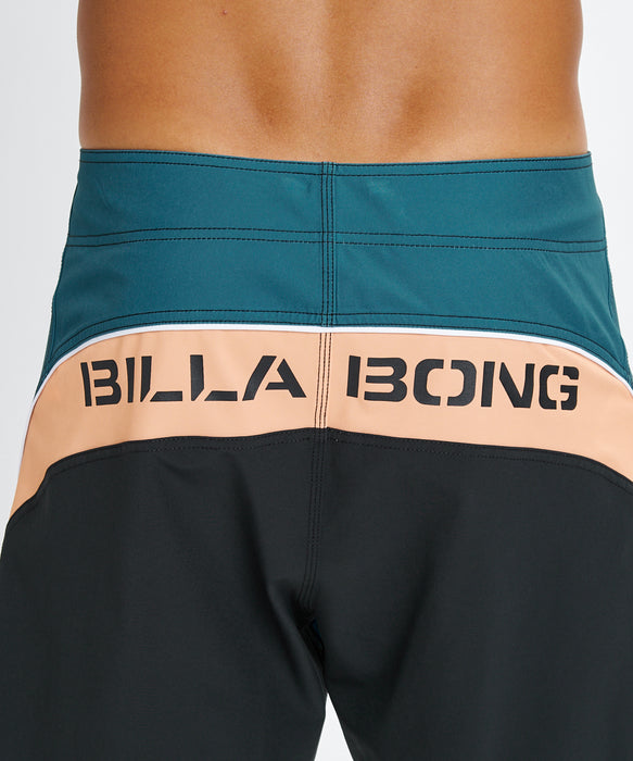 BILLABONG メンズ STRADDIE PRO ボードショーツ 【2026年夏モデル】 TPT / 34