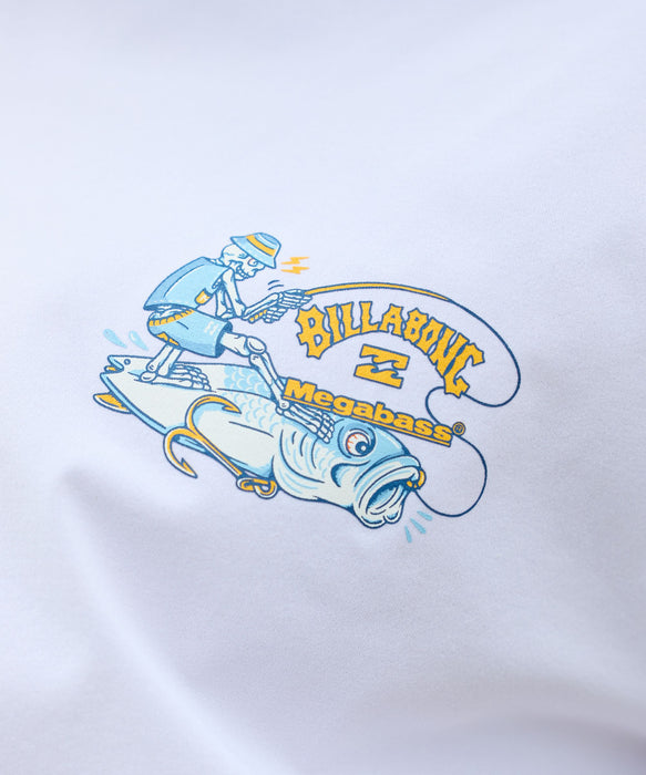BILLABONG メンズ 【MEGABASS×BILLABONG】 
【OVER FIT】
MEGABASS SURF FLEX サーフTシャツ 【2026年夏モデル】
