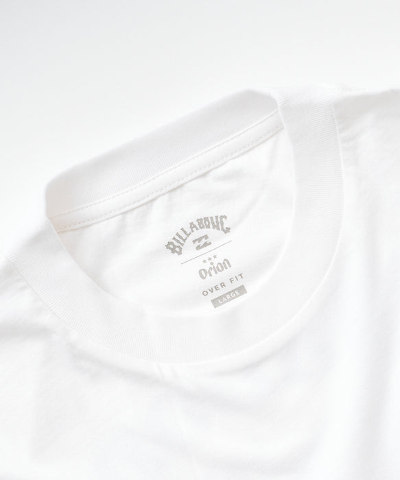 BILLABONG メンズ RECYCLE ME 【ORION BEER x BILLABONG COLLECTION】【OVER FIT】Tシャツ 【2026年夏モデル】