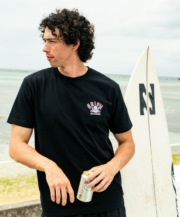 BILLABONG メンズ ORION ARCH 【ORION BEER x BILLABONG COLLECTION】【REGULAR FIT】Tシャツ 【2026年夏モデル】