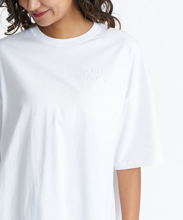 BILLABONG ウィメンズ SERIF CLEAN LOGO MEDIUM LOOSE TEE Tシャツ 【2026年夏モデル】 WHT / M