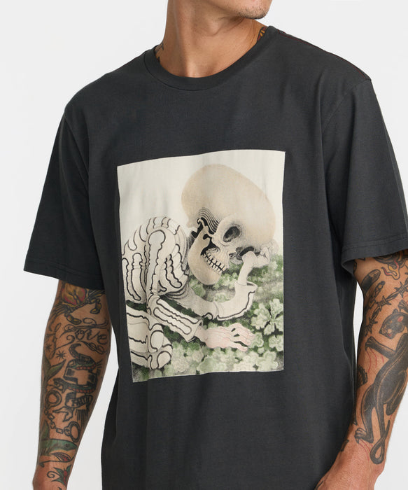 RVCA メンズ SLEEPY SKELETON SS Tシャツ 【2026年秋冬モデル】 PTK / XL