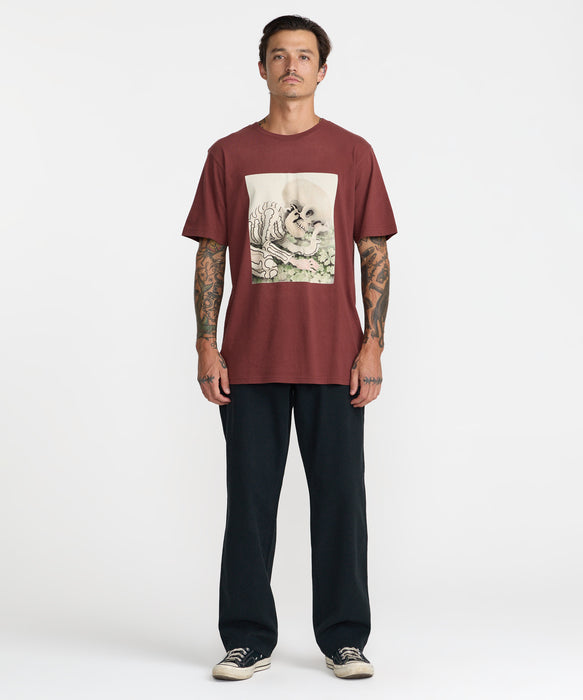 RVCA メンズ SLEEPY SKELETON SS Tシャツ 【2026年秋冬モデル】 RDE / XL