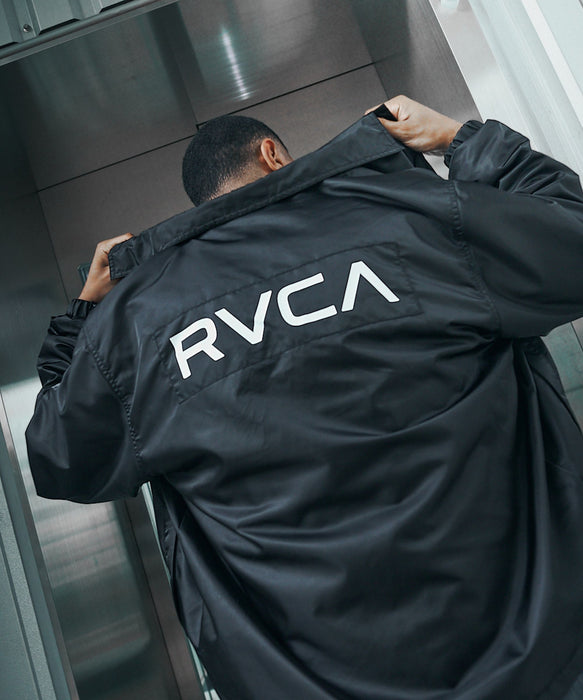RVCA メンズ BACK PATCH LOGO COACH JKT 軽量高機能中綿 ジャケット 【2026年秋冬モデル】
