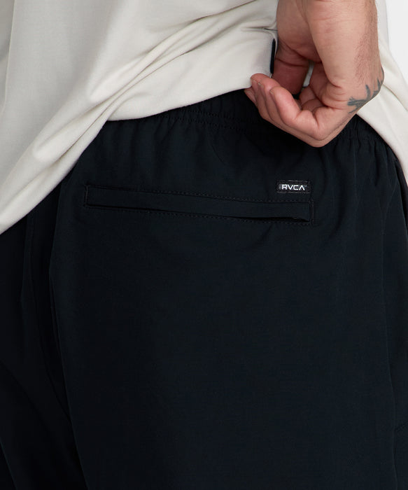 RVCA メンズ YOGGER STRETCH 17 ショートパンツ 【2026年夏モデル】 BLK / XL