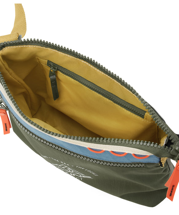 DAKINE RENOVATION CROSSBODY BAG 2.0 その他バッグ 【2026年秋冬モデル】 EVG / F