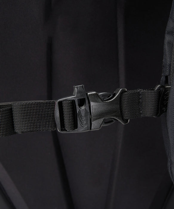 DAKINE POACHER BACKPACK 40L BLK / F