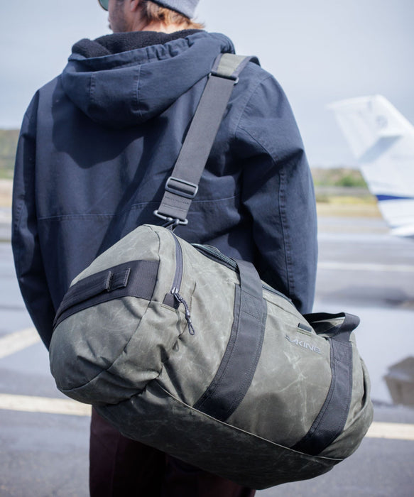 【直営店限定】DAKINE EQ DUFFLE 2.0 50L ショルダーバッグ 【2026年秋冬モデル】