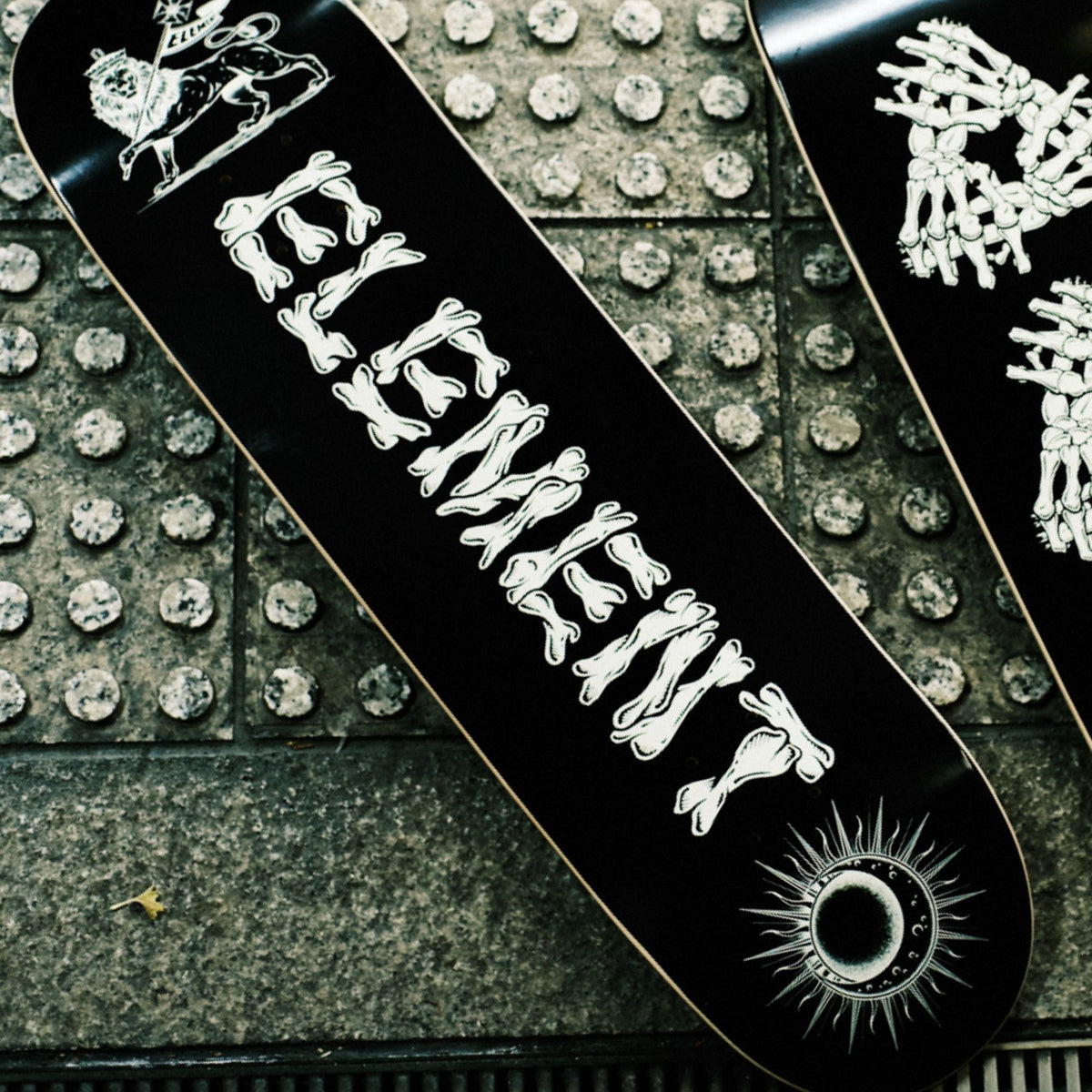BW_Deck1_1200x1200_crop_center