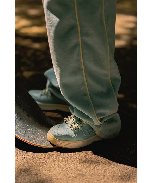 【オンラインストア限定】DC Shoes  DC SHOES LYNX GRIMEY THE SWARM SNEAKERS フットウェア メンズ