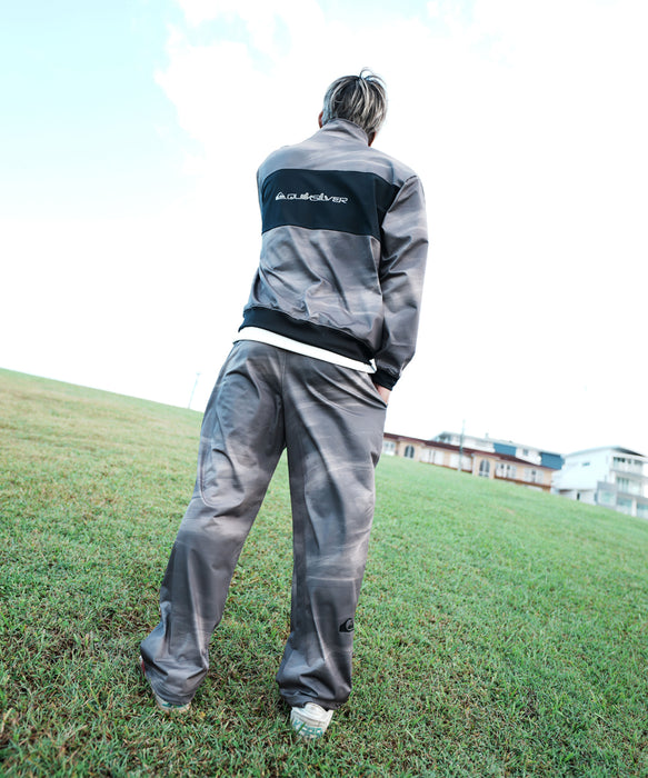 QUIKSILVER メンズ  撥水 4WAYストレッチ 速乾 軽量 ジャージトラックジャケット 【2026年秋冬モデル】