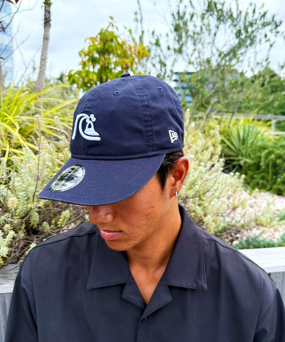 【 QUIKSILVER | NEW ERA 】QUIKSILVER メンズ 930CS キャップ ニューエラ ネイビー 紺 【2025年秋冬モデル】