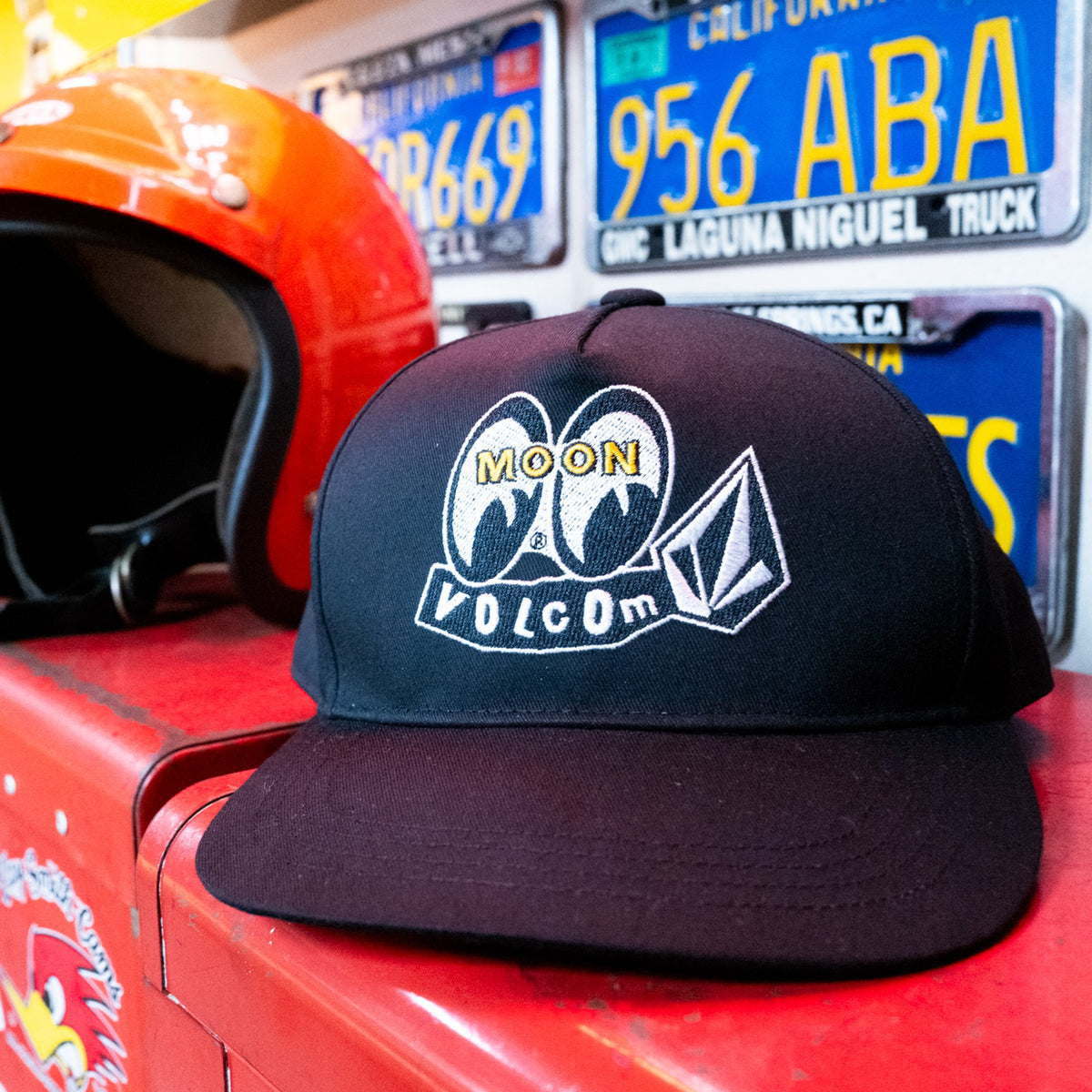 J1041188_1200x1200_crop_center