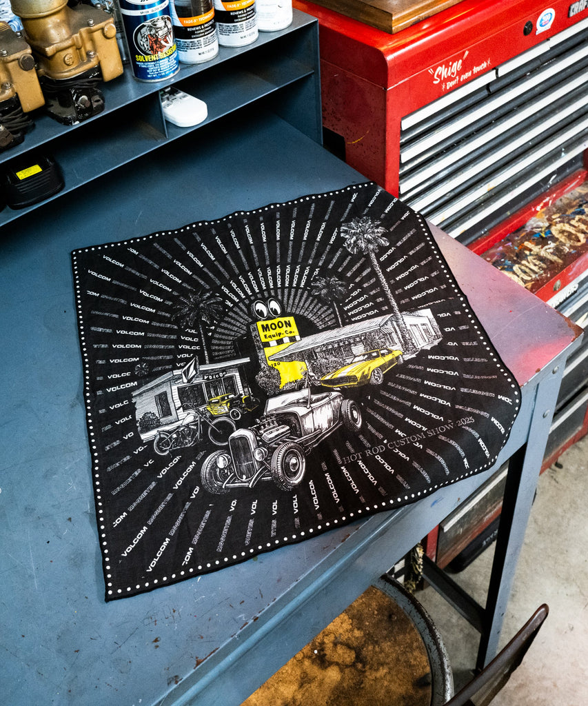 直営店限定】 VOLCOM メンズ MOONEYES 2025 BANDANA バンダナ 【2026年
