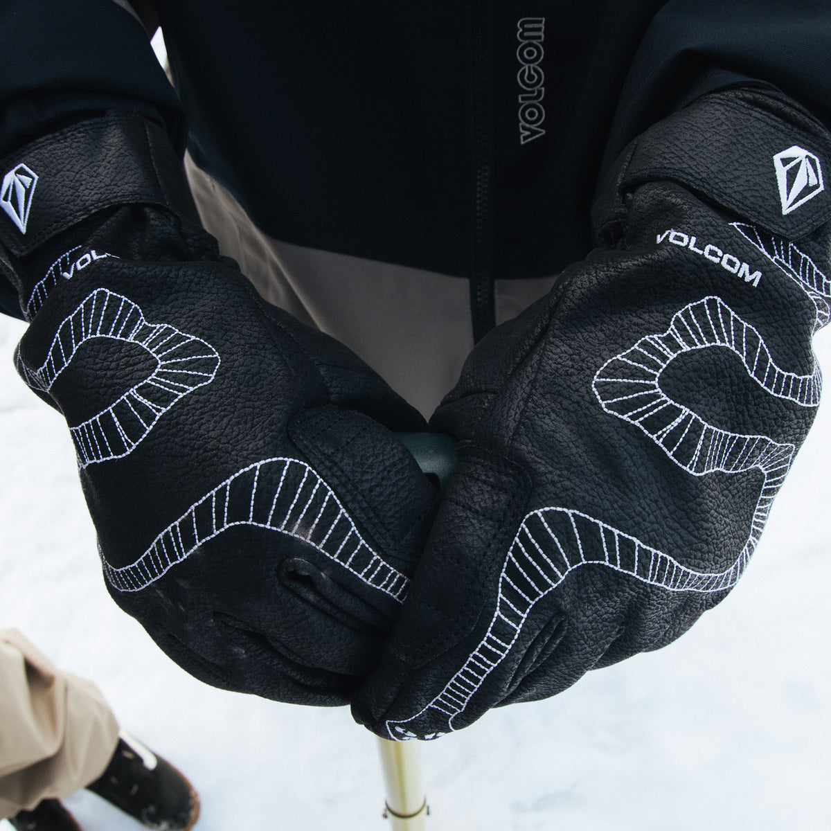 OUTLET】VOLCOM メンズ HIPEE GLOVE スノーグローブ