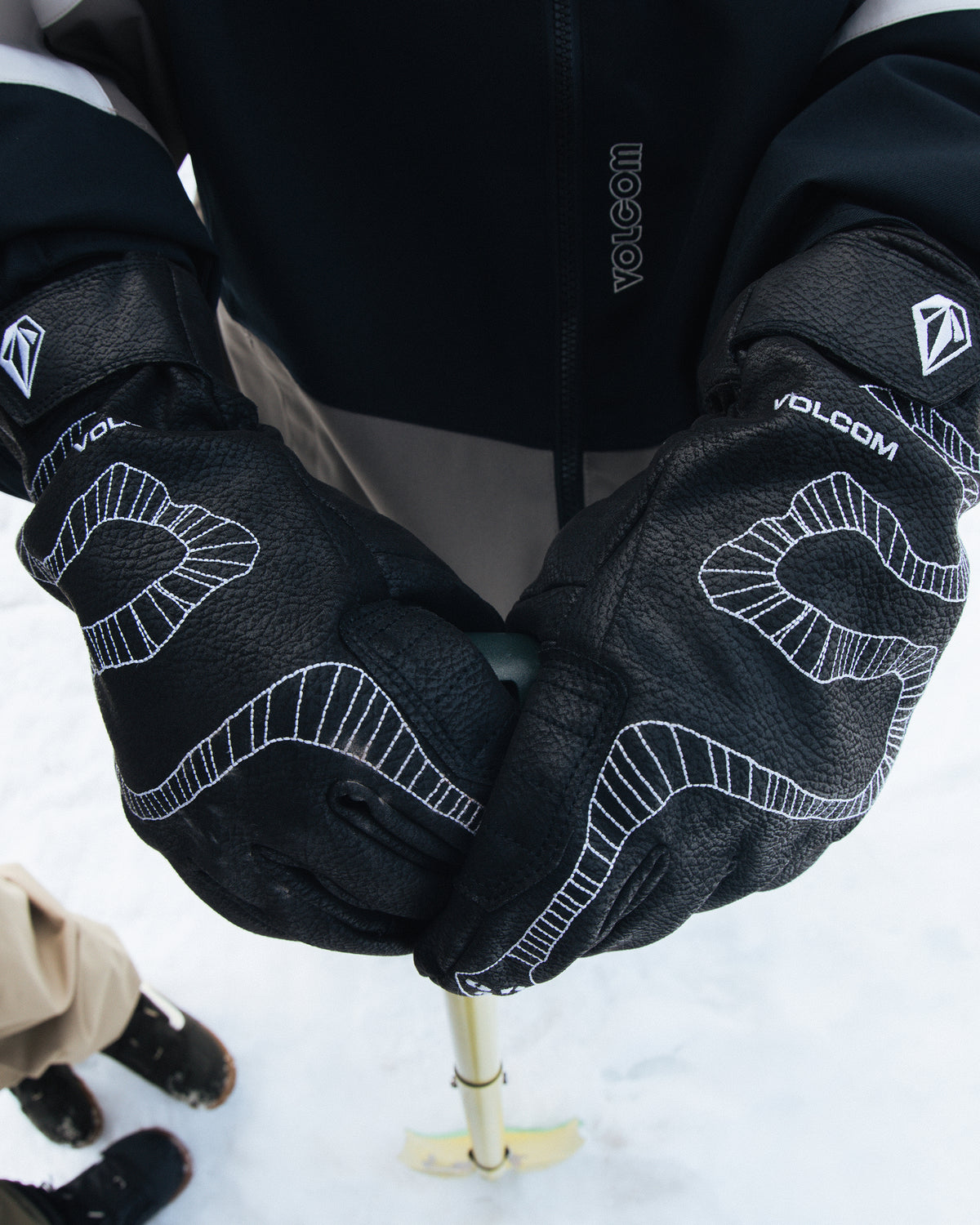 OUTLET】VOLCOM メンズ HIPEE GLOVE スノーグローブ