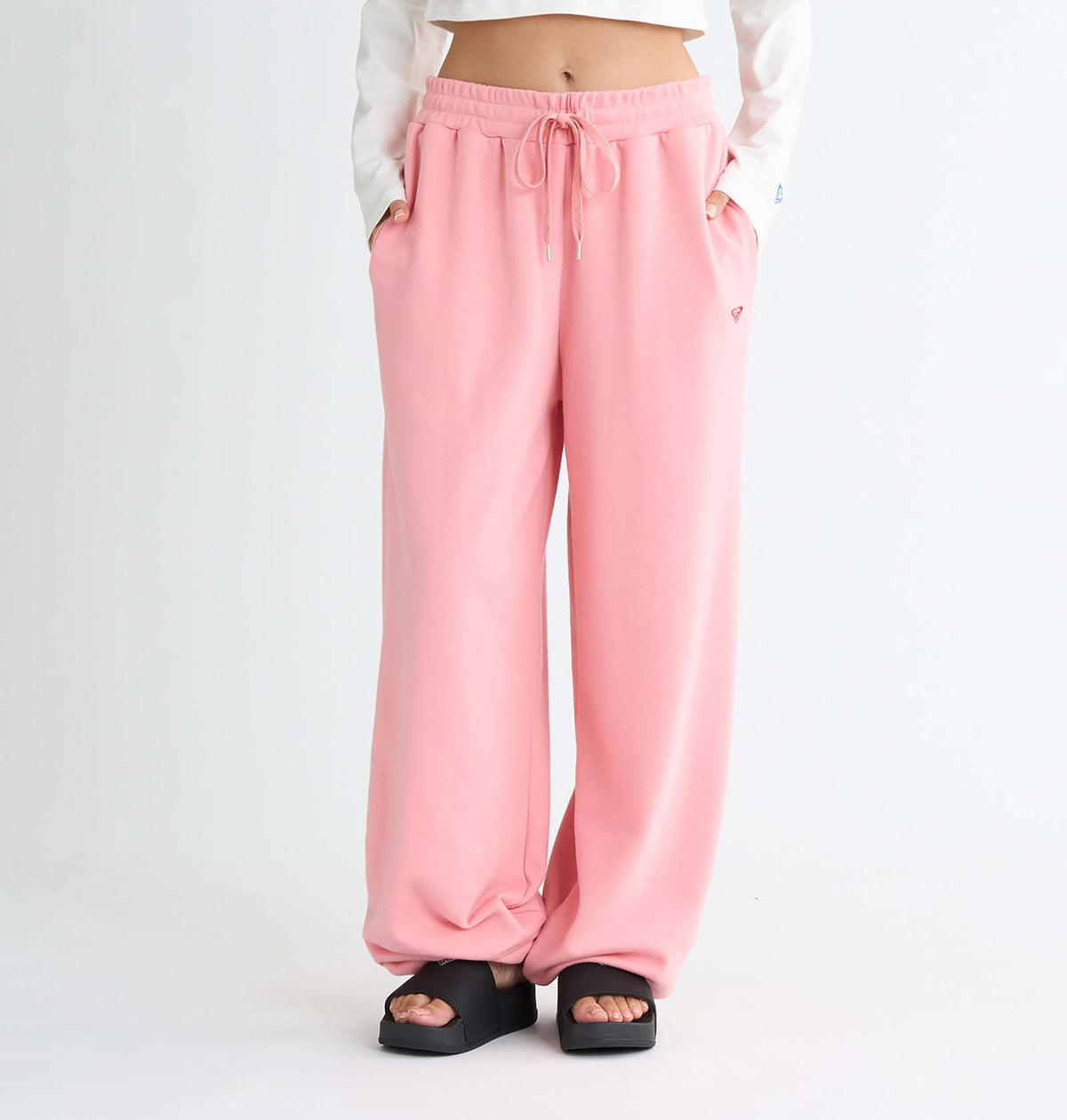 30%OFF クリアランスセール】ロキシー レディース ワイドパンツ ナイロン 撥水 裾コード 全2色 M L ダンス サーフィン 人気ブランド  ROXY 通販 新作 | BIG DEAL CARGO PANTS【RPT244547】