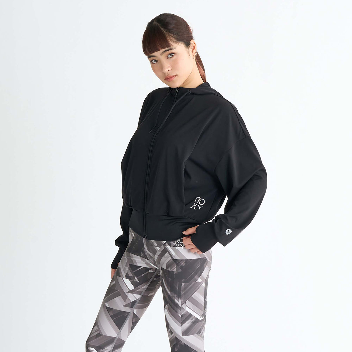 PRADA ブラック フード付き クロップドパーカー　Mサイズ PRADA ブラック フード付き クロップドパーカー Mサイズ PRADA