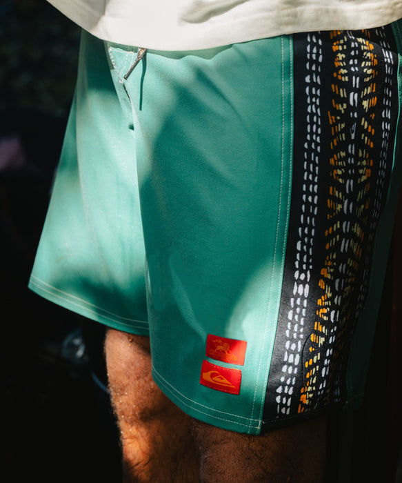 QUIKSILVER メンズ　QUIKSILVER X BOB MARLEY ZION ARCH 18 ボードショーツ 【2026年秋冬モデル】
