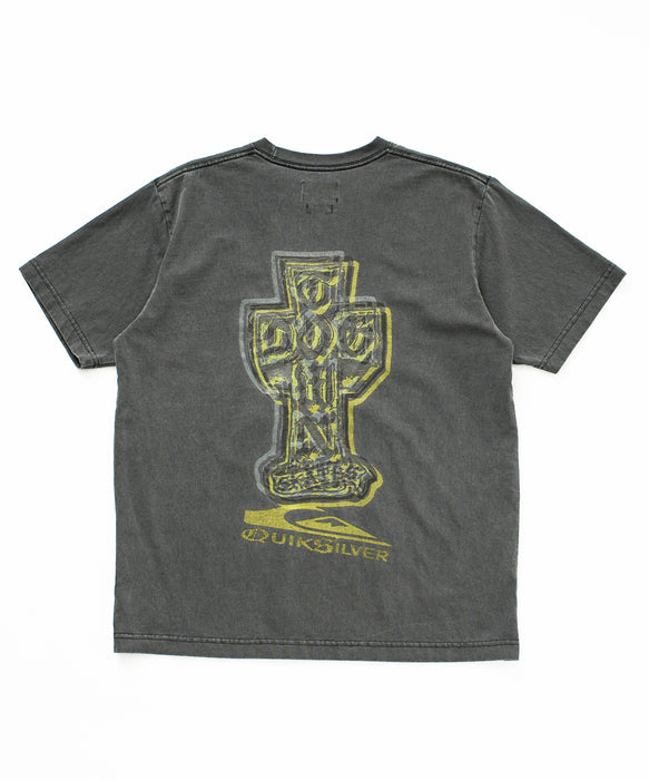 <QUIKSILVER X DOGTOWN> メンズ DTQS PG RXCX ST 半袖コットンTシャツ レギュラーフィット【2026年夏モデル】