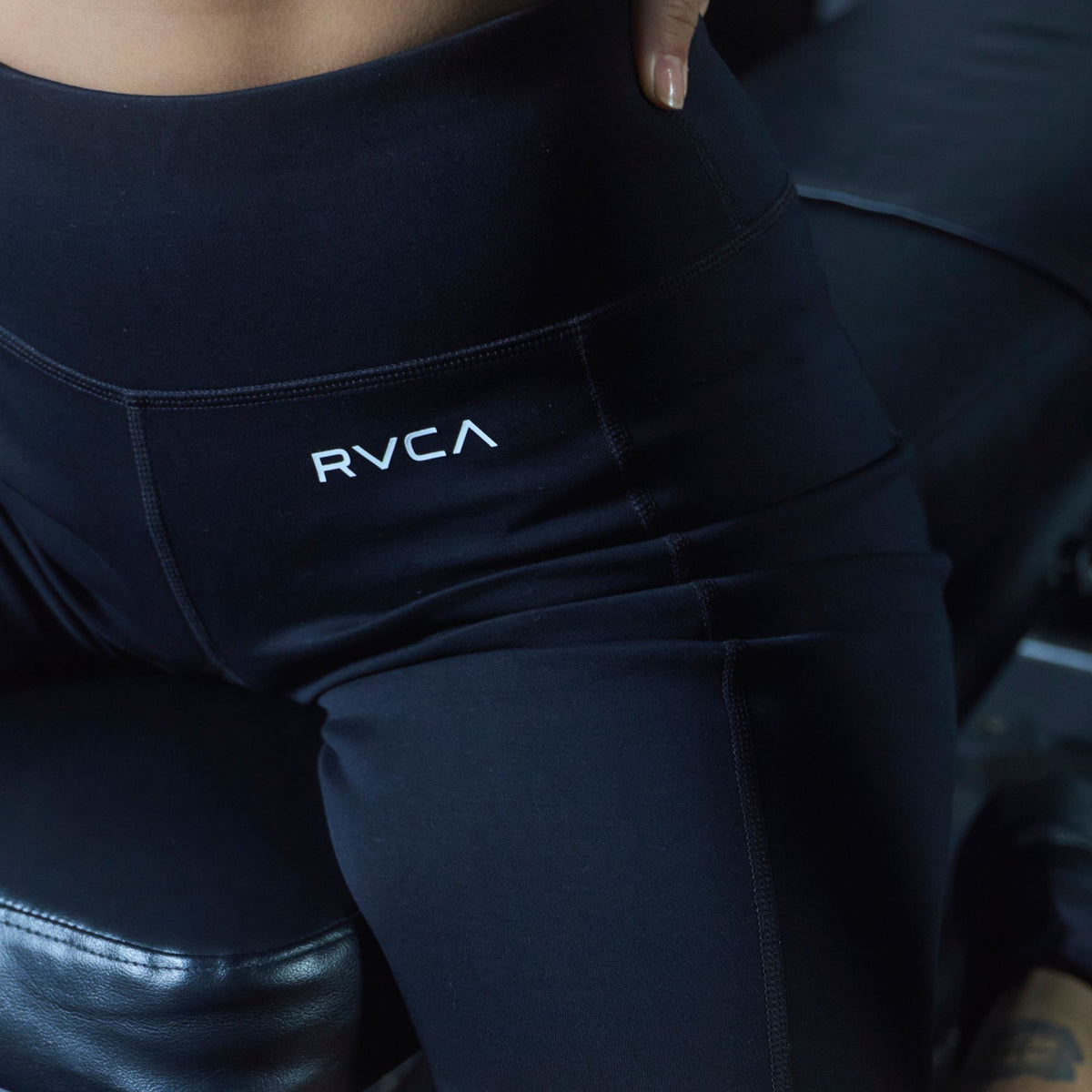 新品！MARK&LONA レディース ショートパンツ ブラック　2026年C OUTLET】RVCA SPORT ウィメンズ UTILITY SPORT SHORTS ショートパンツ