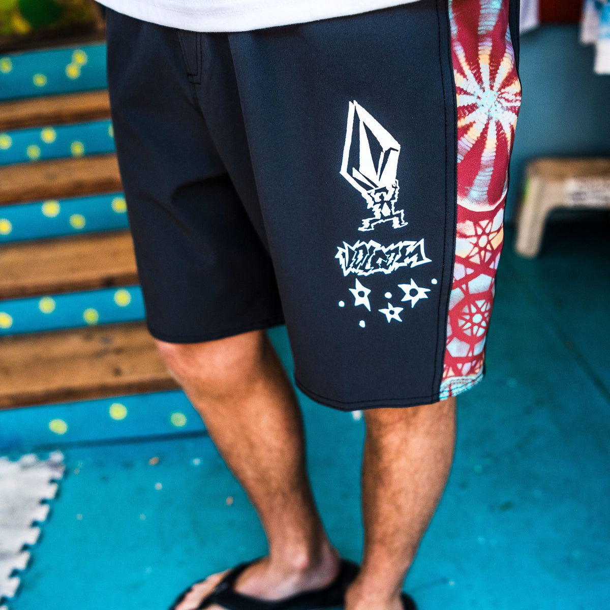VOLCOM メンズ STAR SHIELDS FA MOD 18 ボードショーツ 【2026年夏モデル】