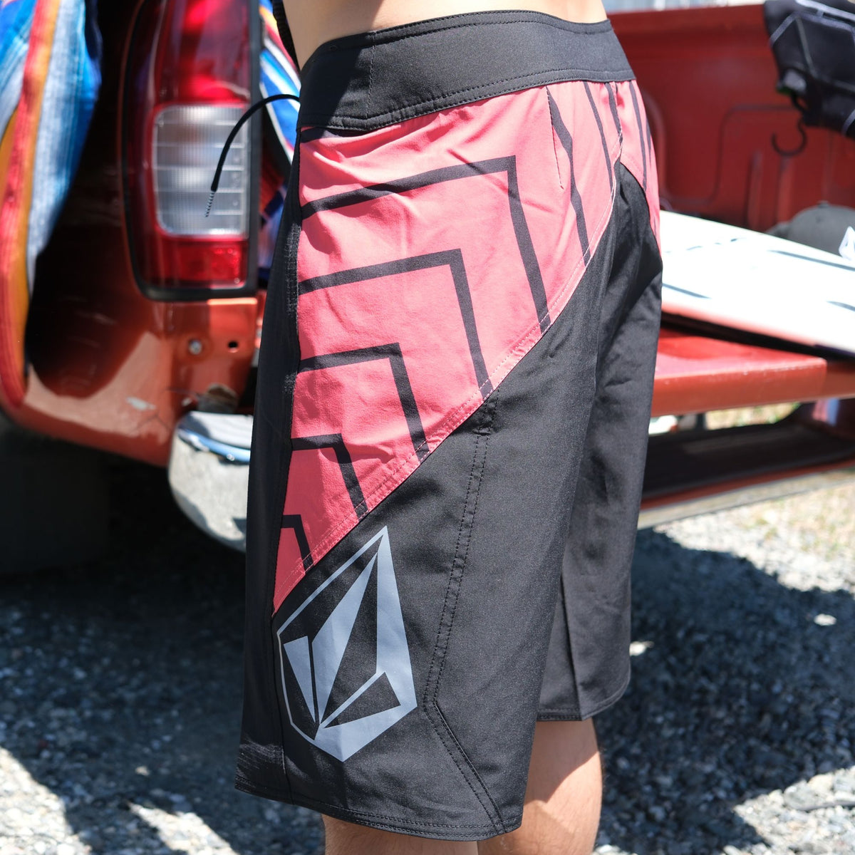 SALE】VOLCOM メンズ VTV JACK ROBINSON MOD 21 ボードショーツ 【2026