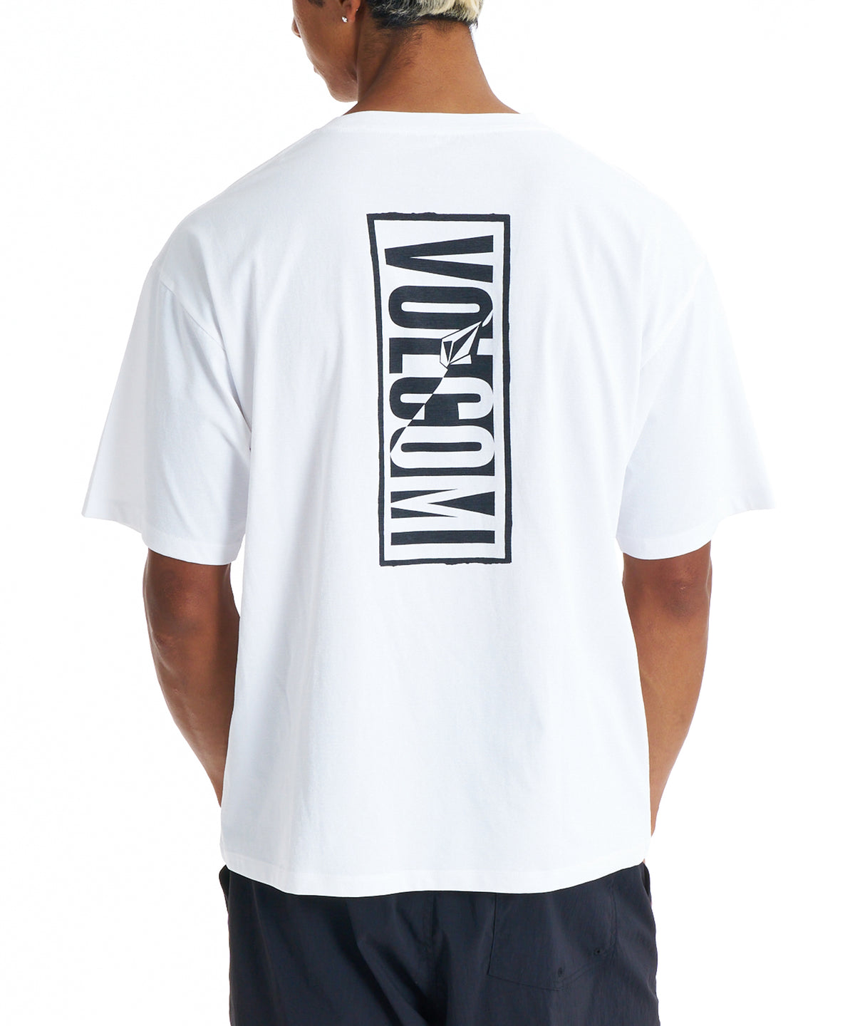 VOLCOM メンズ VERTICAL LOGO GRAPHIC サーフTシャツ 【2026年春夏モデル】