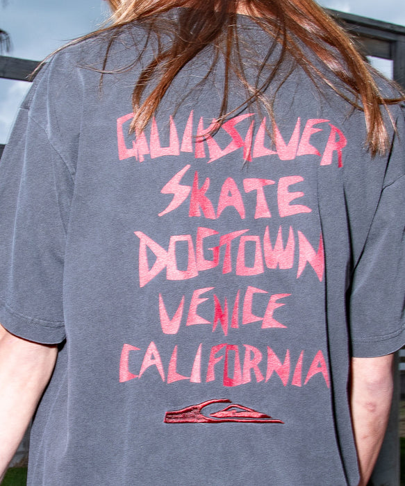 メンズ DTQS PG LETTER PRINT ST 半袖コットンTシャツ バックロゴ