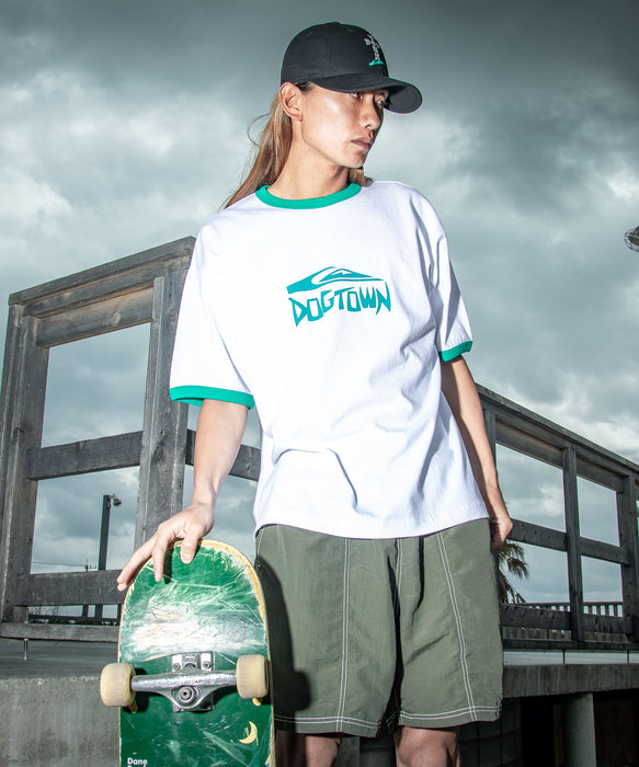 <QUIKSILVER X DOGTOWN> メンズ DTQS PG HORRORSCRIPT RINGER ST 半袖コットンTシャツ ルーズフィット【2026年夏モデル】