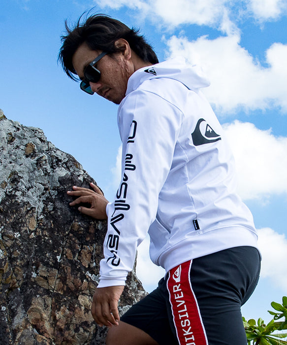 QUIKSILVER メンズ OMNI MW ZIP HOODIE 長袖ラッシュガード ハイネック UPF50+ 接触冷感 速乾 【2026年春夏モデル】