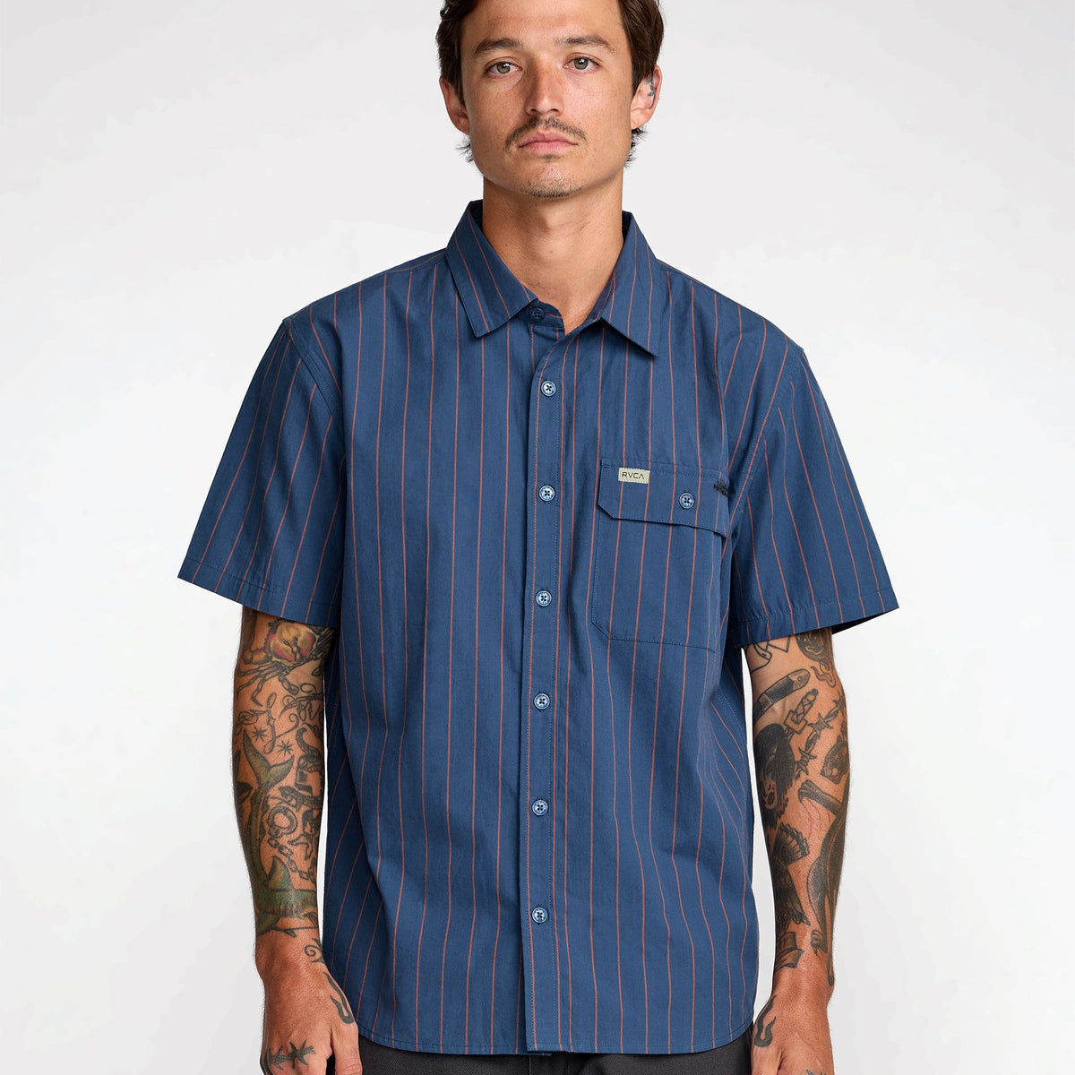 SALE】【直営店限定】RVCA メンズ TJP DAYSHIFT STRIPE SS 半袖シャツ