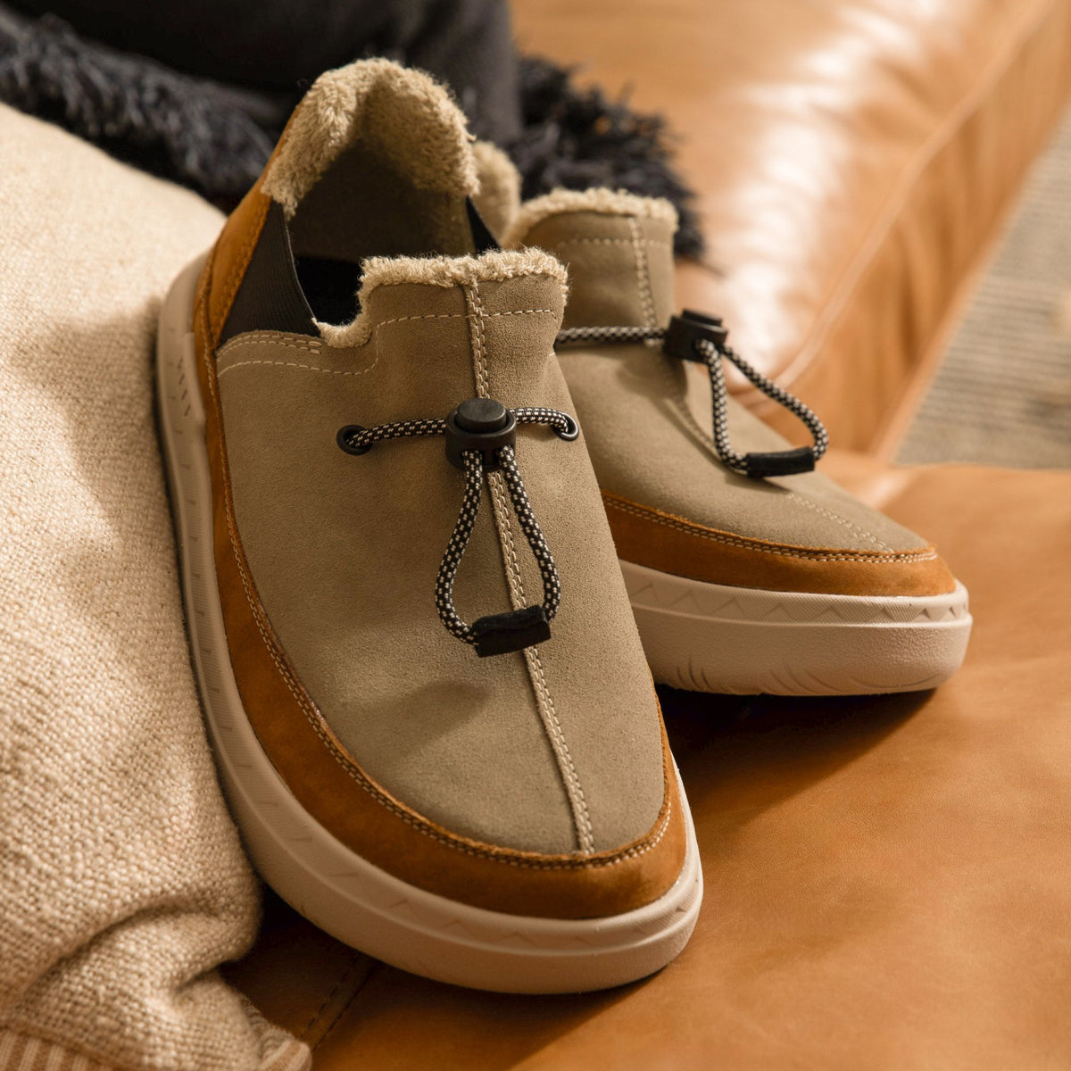 新品！studious REBERTAS スリッポン cj5582_brn_01_1200x1200_crop_c